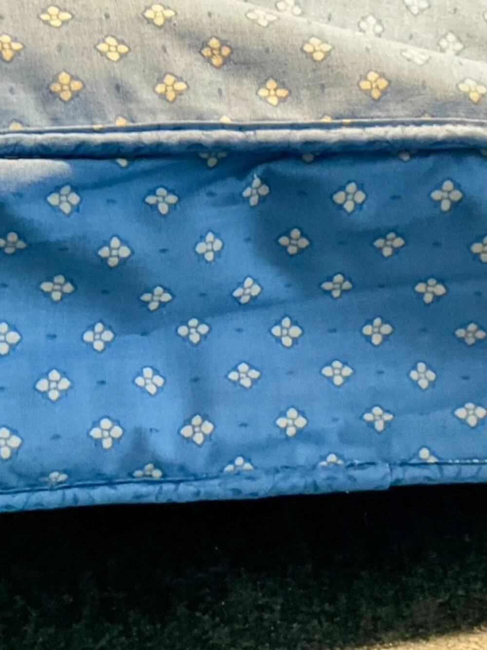 Pierre Deux Blue Tote, Vintage,Discontinued Brand,Rare, Collectible Piece - Picture 5 of 11